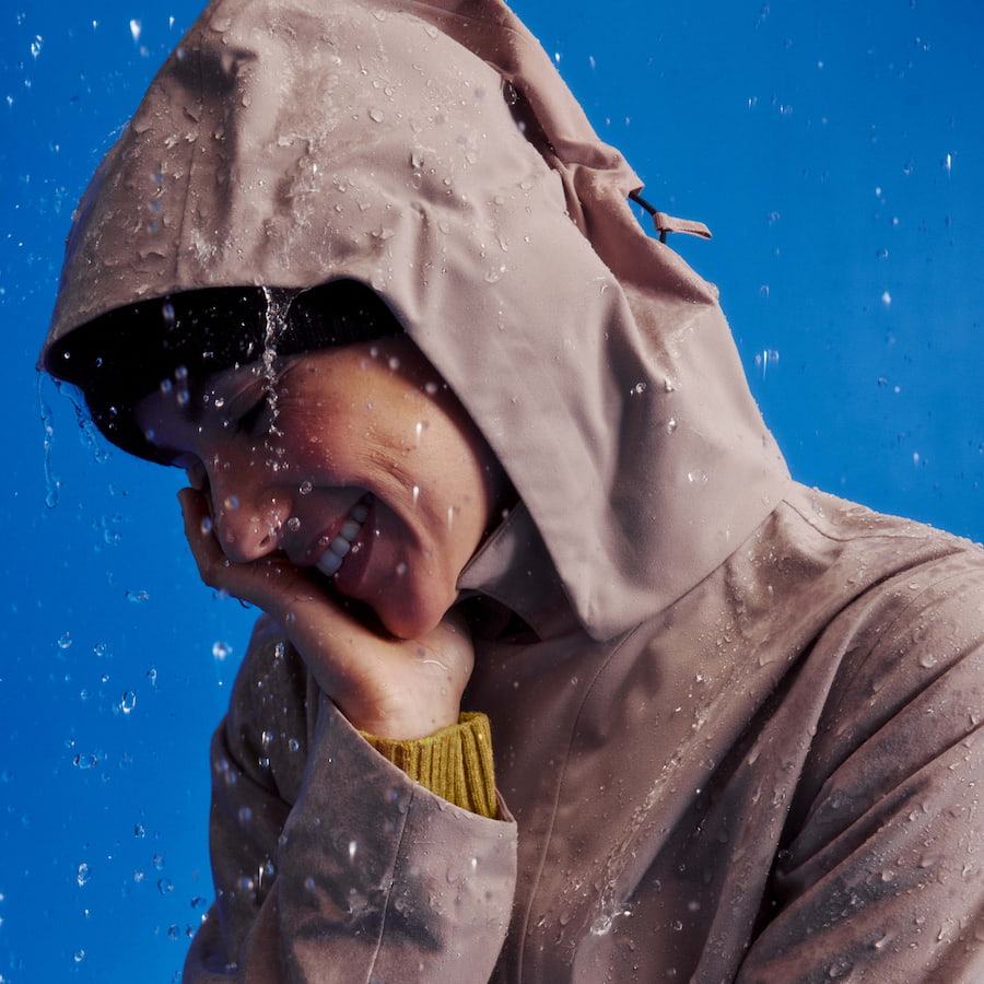 Women's Trinity Rain Jacket - Black - Image 10